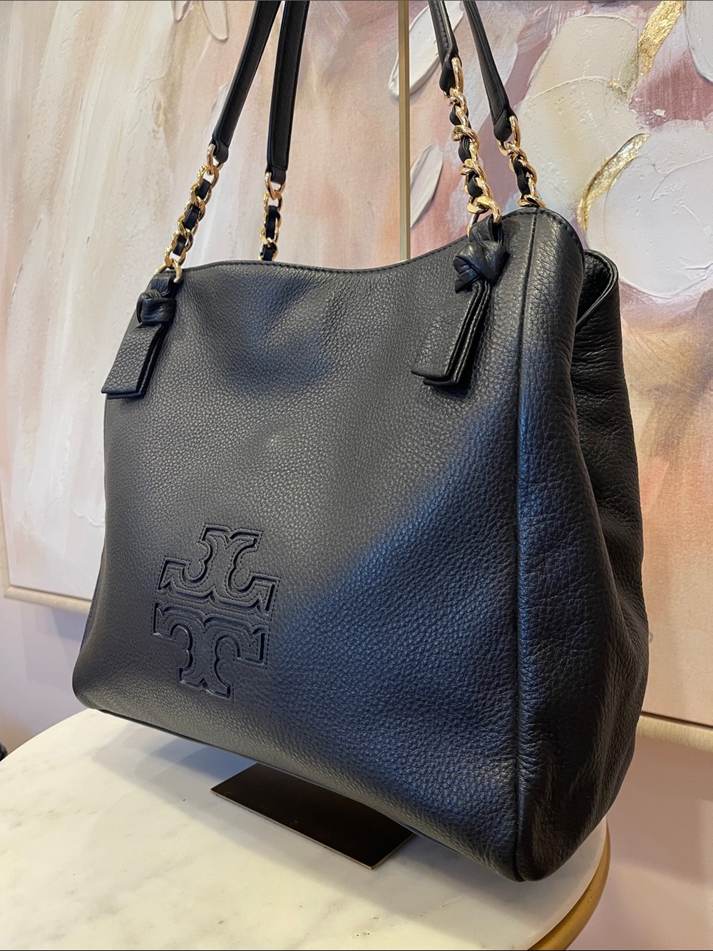 NWOT Tory Burch Black Pebbled Leather Shoulder Tote with Chain-Strap Detail - Picture 3 of 6